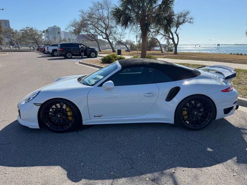 Used 2015 Porsche 911 Turbo S image 15