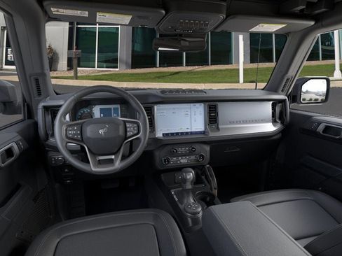 New 2025 Ford Bronco Badlands AWD/4WD image 9