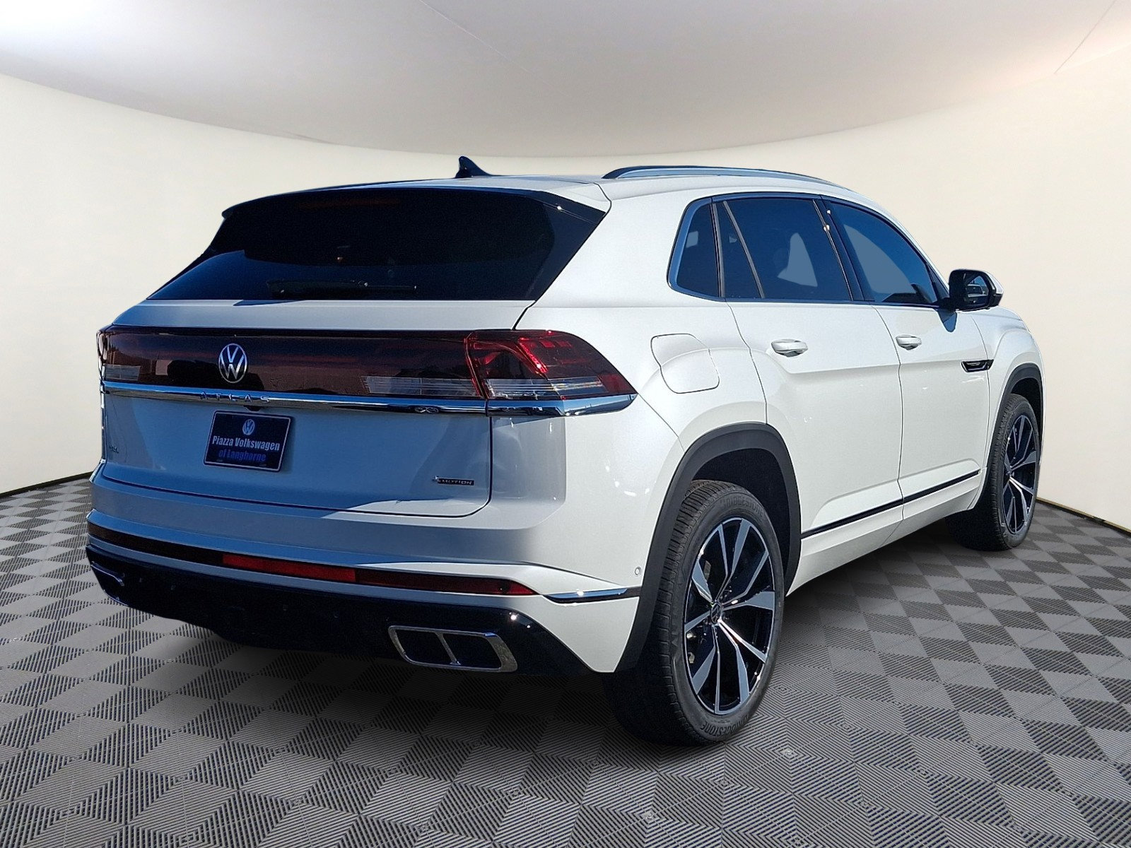 New 2026 Volkswagen Atlas Cross Sport SEL Premium R-Line AWD/4WD image 4