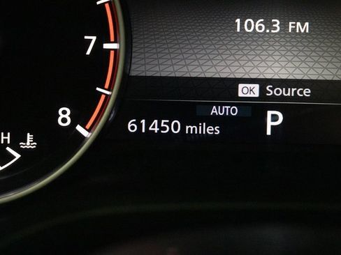 Used 2022 Nissan Rogue SV image 29