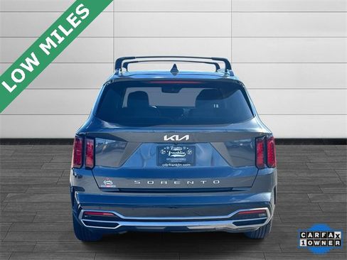 Used 2022 Kia Sorento EX w/ Panoramic Sunroof Package image 4