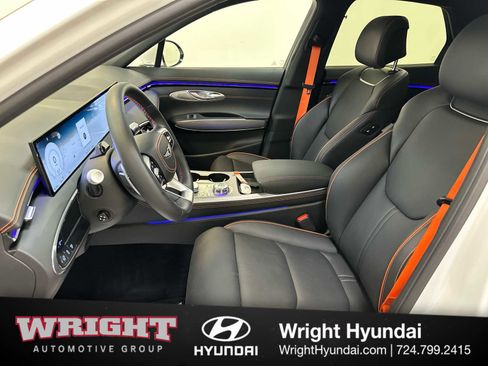 Certified 2026 Genesis GV70 3.5T Sport Advanced AWD/4WD image 11