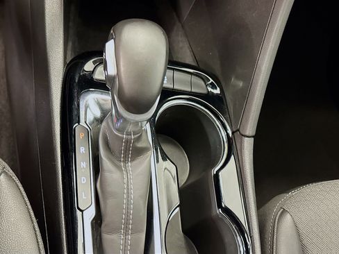 Used 2025 Buick Encore GX Preferred image 24