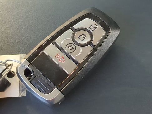 Used 2025 Ford Maverick XLT w/ XLT Luxury Package image 27