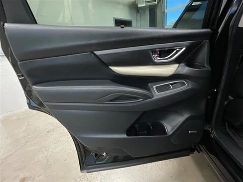 Used 2019 Subaru Ascent Limited image 21