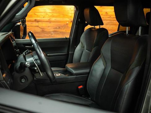 Used 2024 Lexus GX 550 image 10