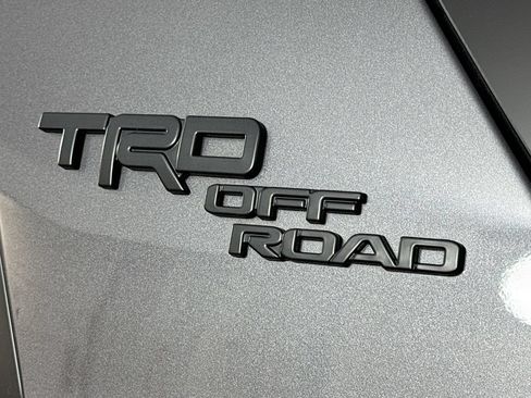 Used 2023 Toyota 4Runner TRD Off-Road Premium w/ Moonroof Package AWD/4WD image 9