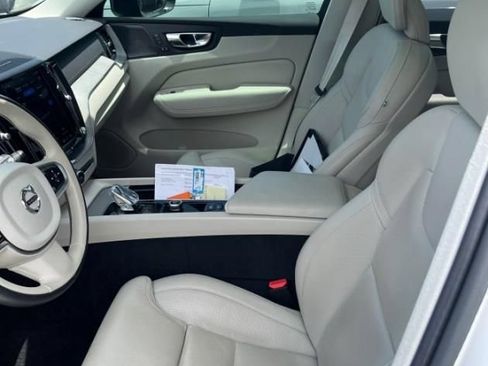 Used 2023 Volvo XC60 T8 Ultimate w/ Protection Package AWD/4WD image 4