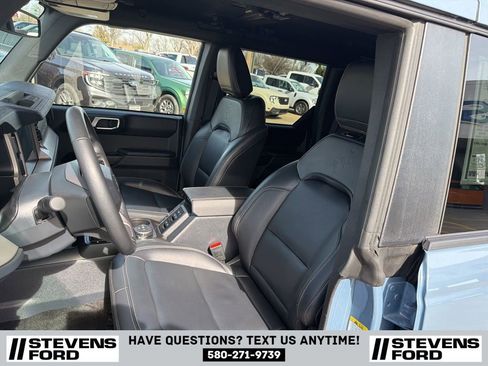 Used 2025 Ford Bronco Outer Banks image 13