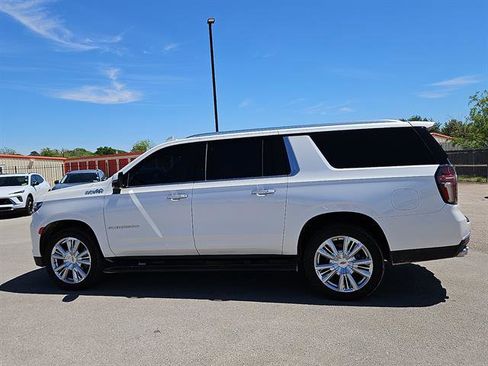 Certified 2024 Chevrolet Suburban High Country w/ Max Trailering Package image 2
