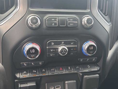 Used 2021 GMC Sierra 1500 Denali w/ Technology Package AWD/4WD image 7