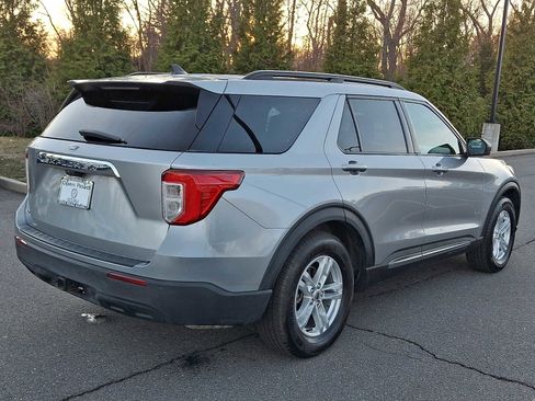Used 2023 Ford Explorer XLT w/ Class IV Trailer Tow Package RWD image 6