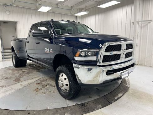 Used 2015 RAM 3500 Tradesman w/ Chrome Appearance Group AWD/4WD image 2