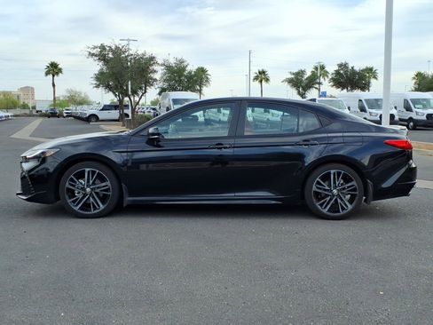 Used 2025 Toyota Camry XSE image 2