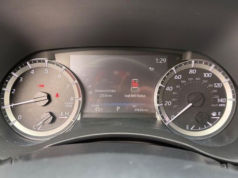 Used 2023 Toyota Highlander LE image 19