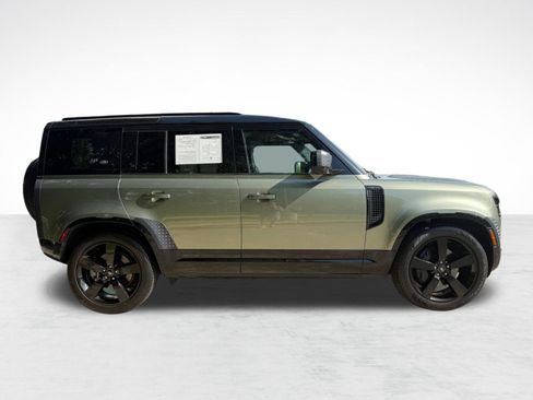 Used 2024 Land Rover Defender 110 X-Dynamic SE AWD/4WD image 8