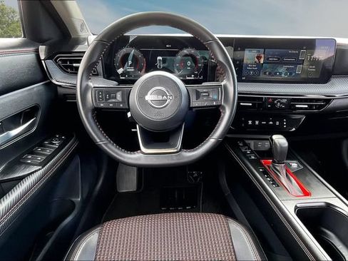 Certified 2025 Nissan Kicks SR AWD/4WD image 8