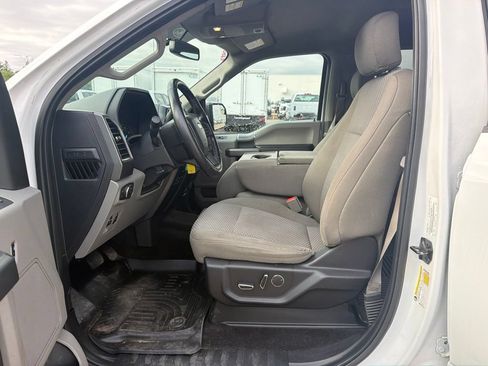 Used 2018 Ford F150 XLT w/ Equipment Group 302A Luxury AWD/4WD image 23