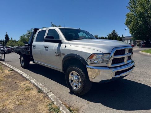 Used 2017 RAM 2500 Tradesman w/ Chrome Appearance Group AWD/4WD image 2