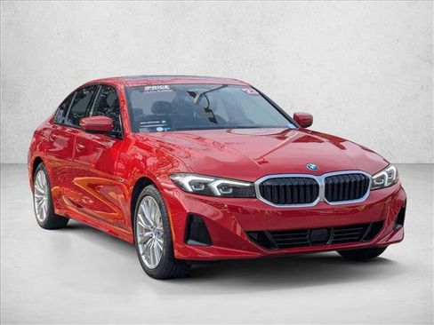 Certified 2023 BMW 330e w/ Premium Package image 3