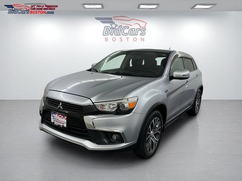 Used 2016 Mitsubishi Outlander Sport ES FWD image 1