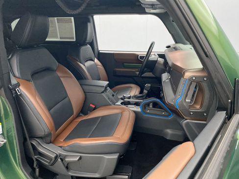 Used 2022 Ford Bronco Outer Banks w/ Sasquatch Package AWD/4WD image 23