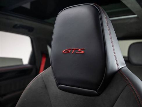 Used 2025 Porsche Cayenne GTS AWD/4WD image 15
