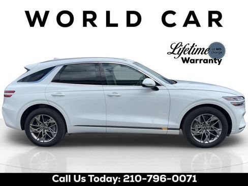 Used 2025 Genesis GV70 2.5T AWD/4WD image 2