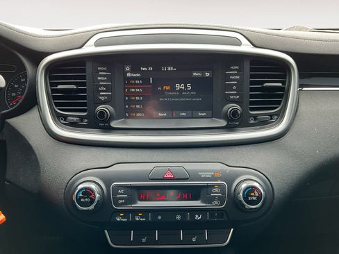 Used 2020 Kia Sorento LX w/ LX I4 Convenience Package image 13