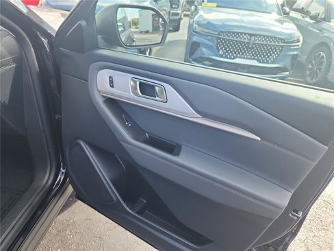 New 2026 Ford Explorer Active image 22