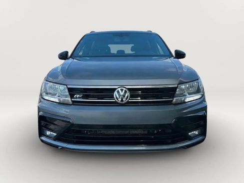 Used 2021 Volkswagen Tiguan SE R-Line AWD/4WD image 2