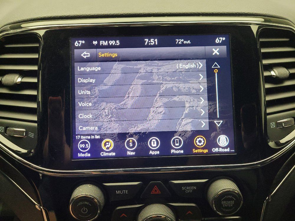 Used 2020 Jeep Grand Cherokee Limited AWD/4WD image 25