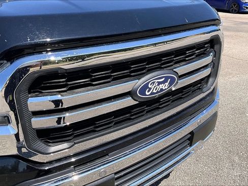 Used 2024 Ford F150 Lariat w/ FX4 Off-Road Package AWD/4WD image 29