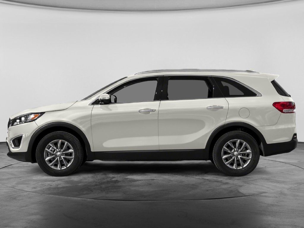 Used 2018 Kia Sorento AWD image 4