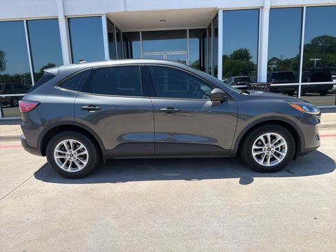 Used 2020 Ford Escape S FWD image 5