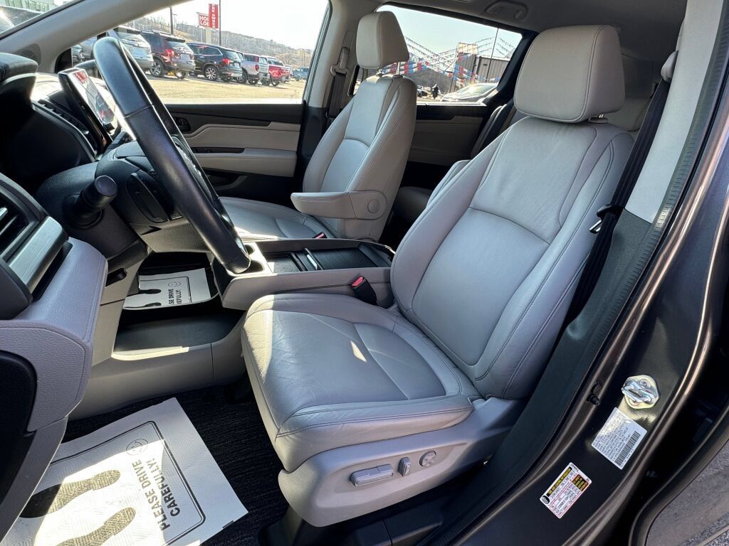 Used 2023 Honda Odyssey EX-L image 15