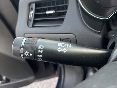 Used 2018 Chevrolet Impala LT image 21