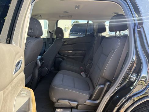 Used 2023 GMC Acadia SLE w/ Driver Convenience Package AWD/4WD image 29