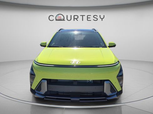 New 2026 Hyundai Kona Limited FWD image 8