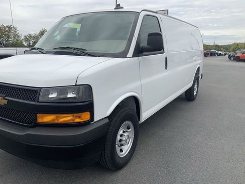 New 2025 Chevrolet Express 3500 Extended w/ Driver Convenience Package image 14