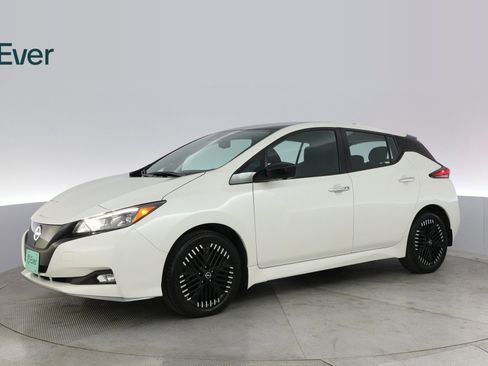 Used 2024 Nissan Leaf SV Plus image 15