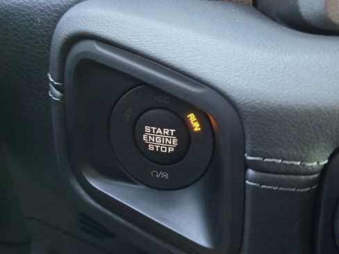 Certified 2024 Jeep Wrangler Unlimited Rubicon image 24