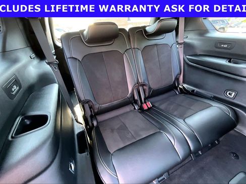 Used 2023 Jeep Grand Cherokee L Laredo AWD/4WD image 24