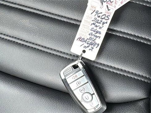 Certified 2024 Ford Edge SEL w/ Convenience Package image 30