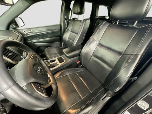 Used 2017 Jeep Grand Cherokee Limited w/ Luxury Group II image 21