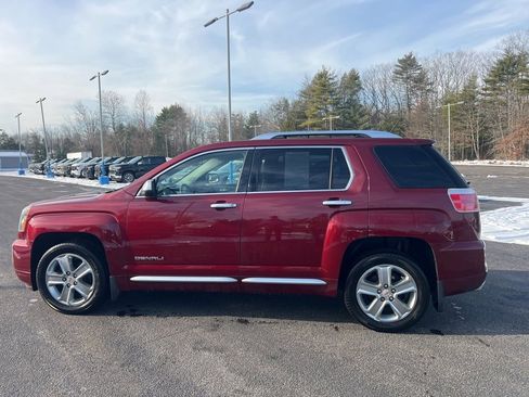 Used 2017 GMC Terrain Denali image 3