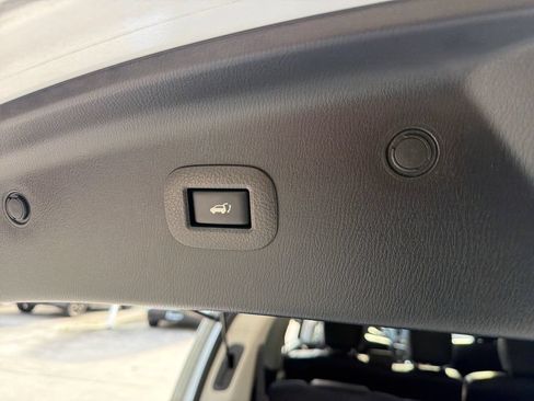 Used 2018 Nissan Armada SL w/ Premium Package RWD image 39