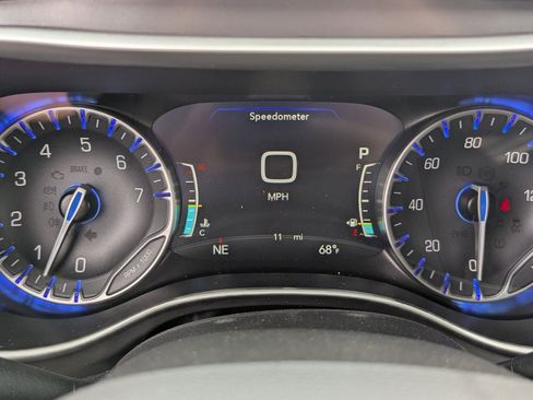 New 2026 Chrysler Pacifica Select FWD image 9