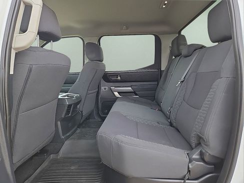 Used 2022 Toyota Tundra SR5 w/ SR5 Convenience Package AWD/4WD image 15