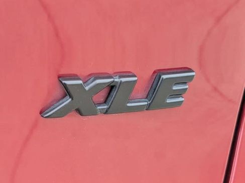 Used 2025 Toyota RAV4 XLE Premium FWD image 8